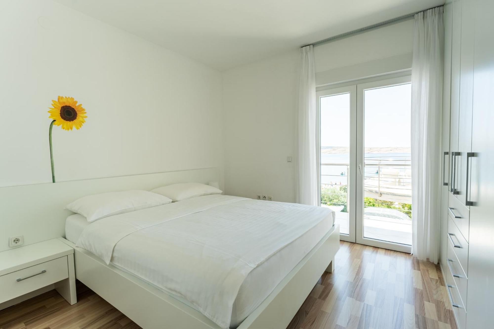 Apartments Barbati Novalja Exterior photo